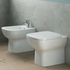 Ideal Standard Wandhängende Sanitärkeramik Mit Versetztem Ablauf Esedra Wc + Bidet + Schmaler Sitz